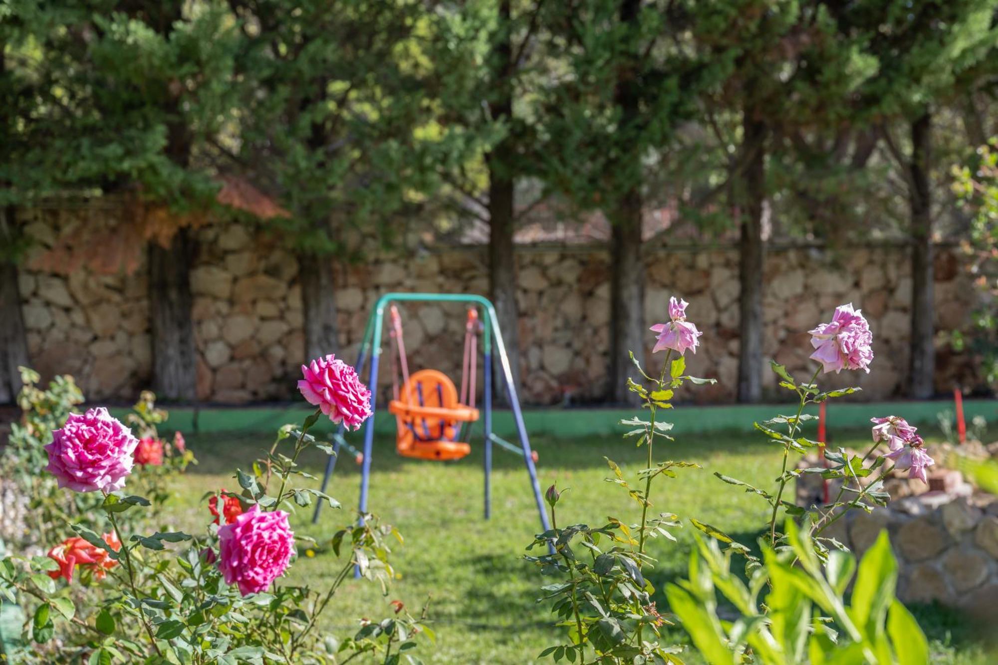 Vista Verde Studios & Apartments Свороната Екстер'єр фото