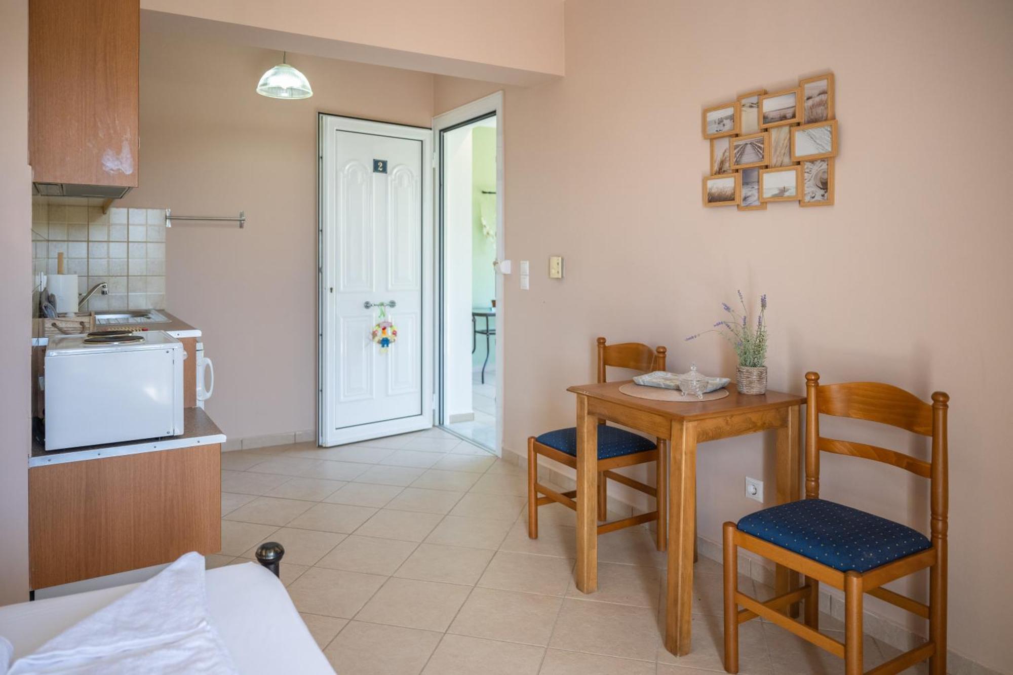 Vista Verde Studios & Apartments Свороната Екстер'єр фото